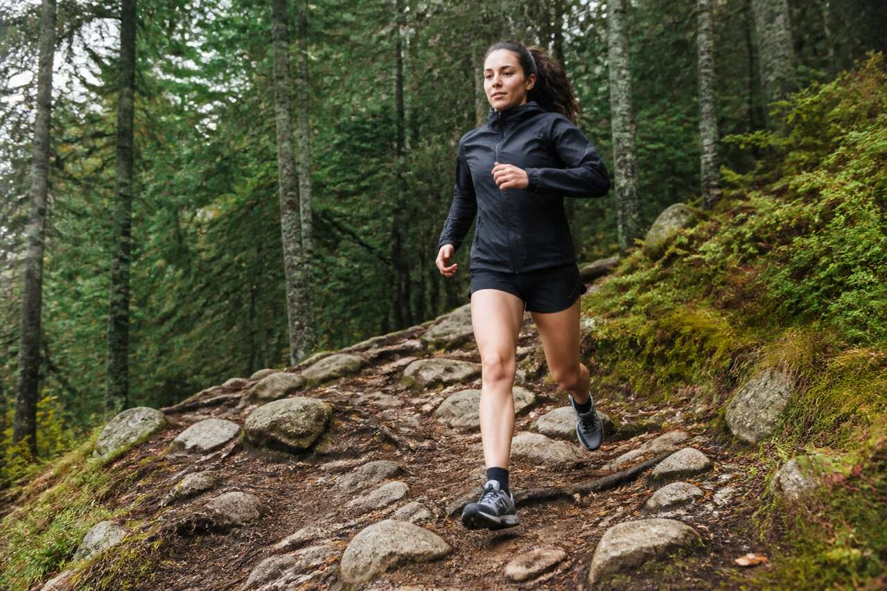 Chaussures de trail femme: stabilité, accroche et confort sur la durée Chaussures de trail femme: stabilité, accroche et confort sur la durée